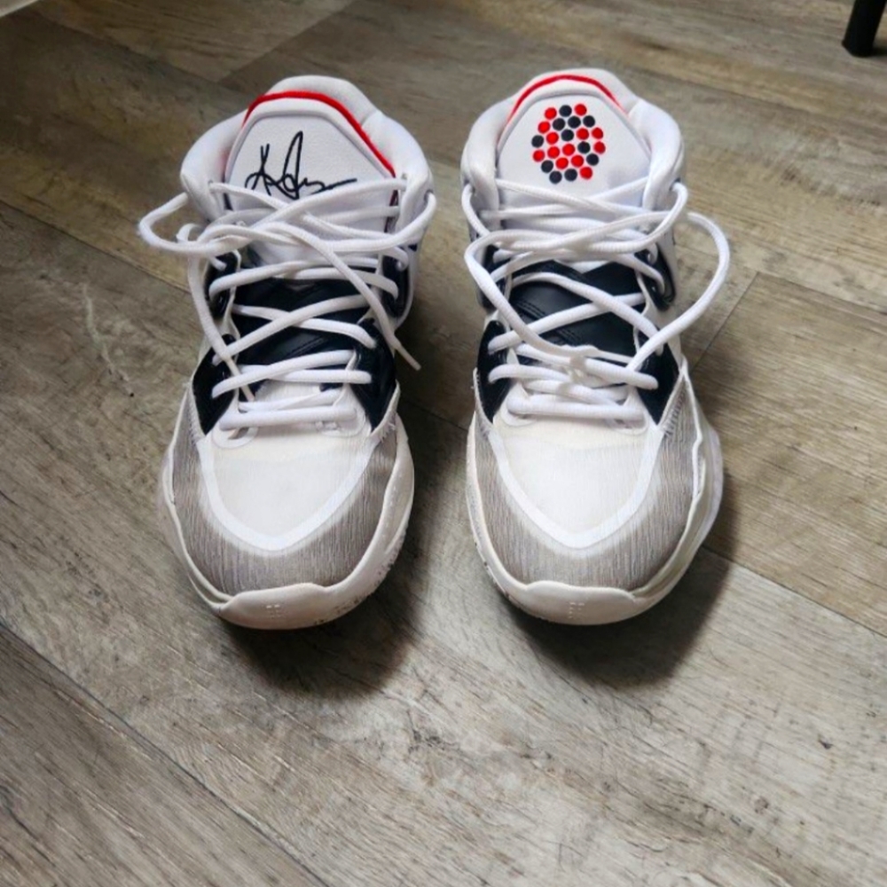 2022 Nike Kyrie Infinity 'Man Machine' SZ 9